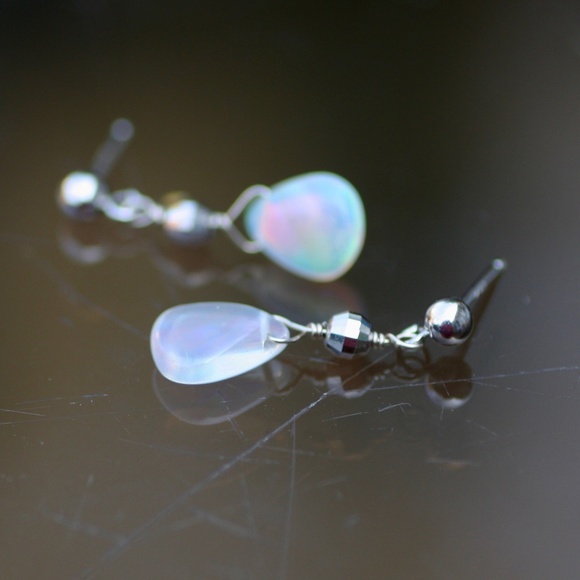 Handmade Natural Welo Opal Earrings Solid 14k Gold 585 , briolettes - Picture 6 of 7